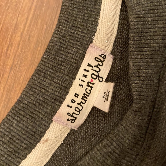 Ten Sixty Sherman Girls “Future Leader” Sequin Flip/Mermaid Shirt - Picture 3 of 4